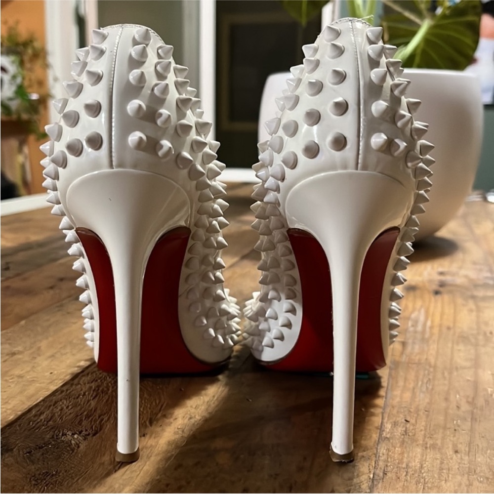 Christian Louboutin Studded White Pigalle 120 Patent 37 - Picture 2 of 15